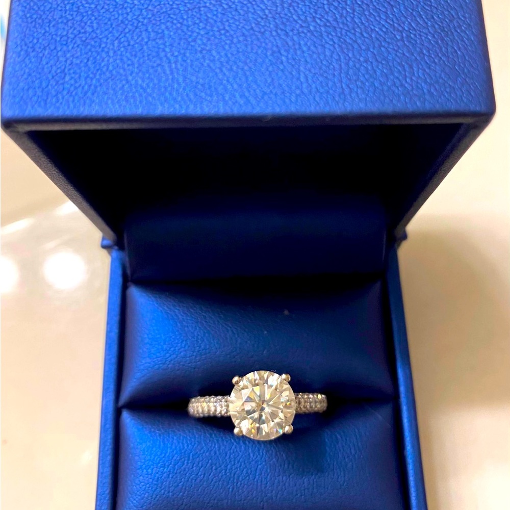 Certified 3ct. t.w. Moissanite Diamond Luxury Wedding Engagement Ring.